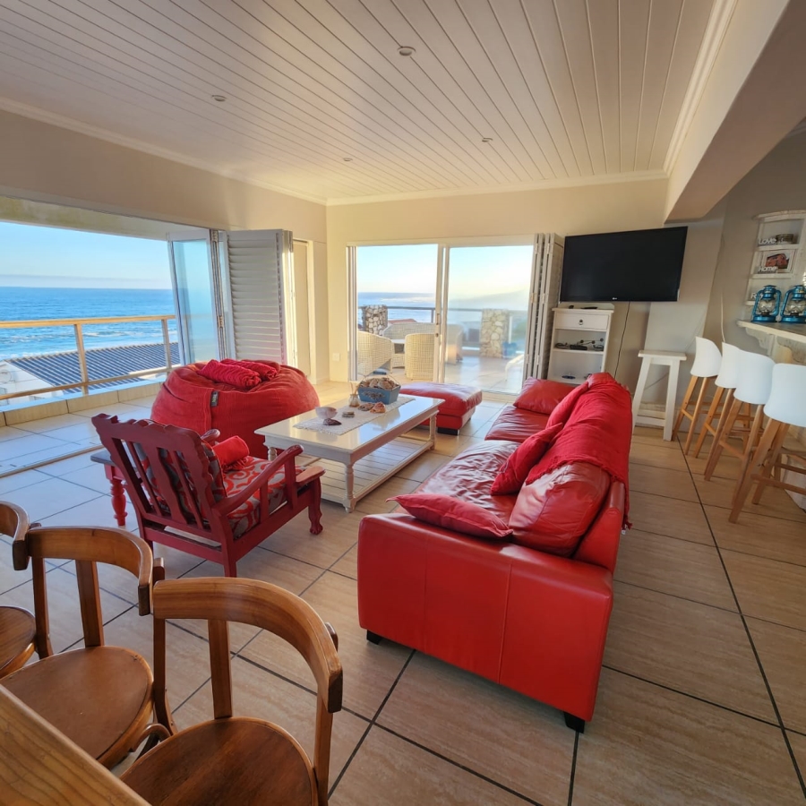 6 Bedroom Property for Sale in Jongensfontein Western Cape